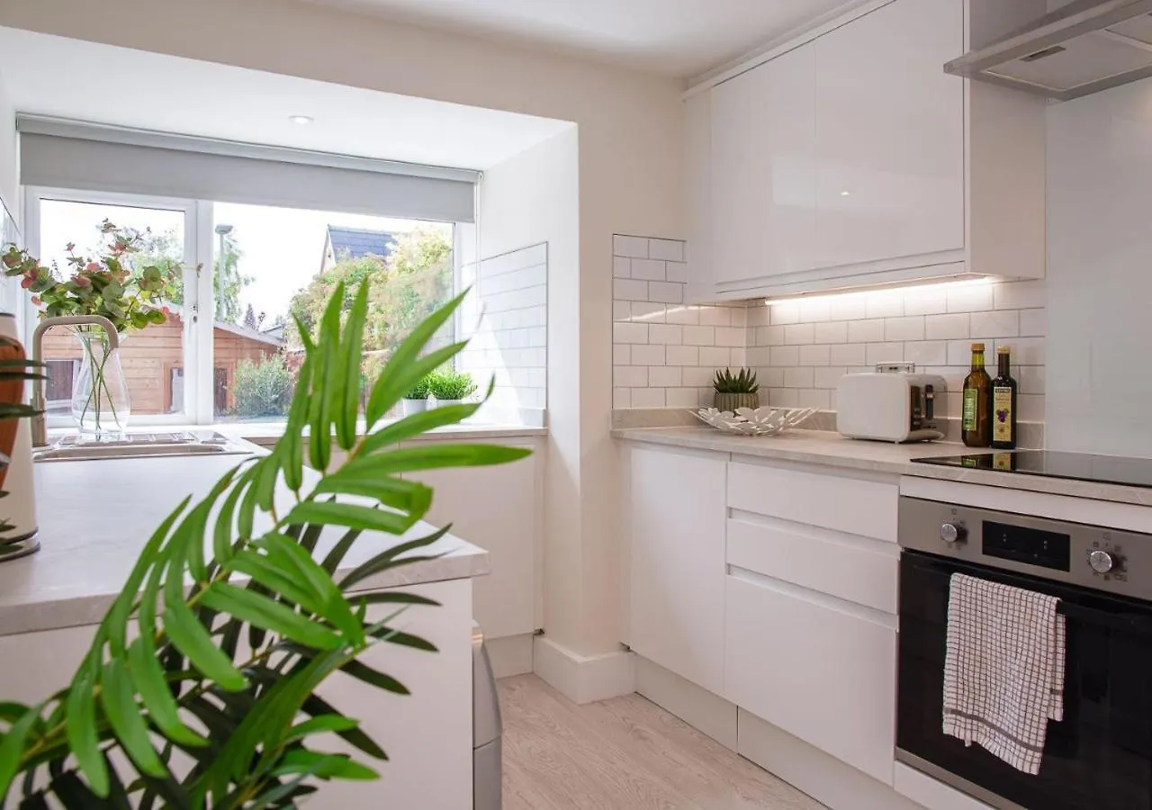 Willa Stunning Townhouse With Large Garden - Sleeps 8! Cheltenham Dom wakacyjny