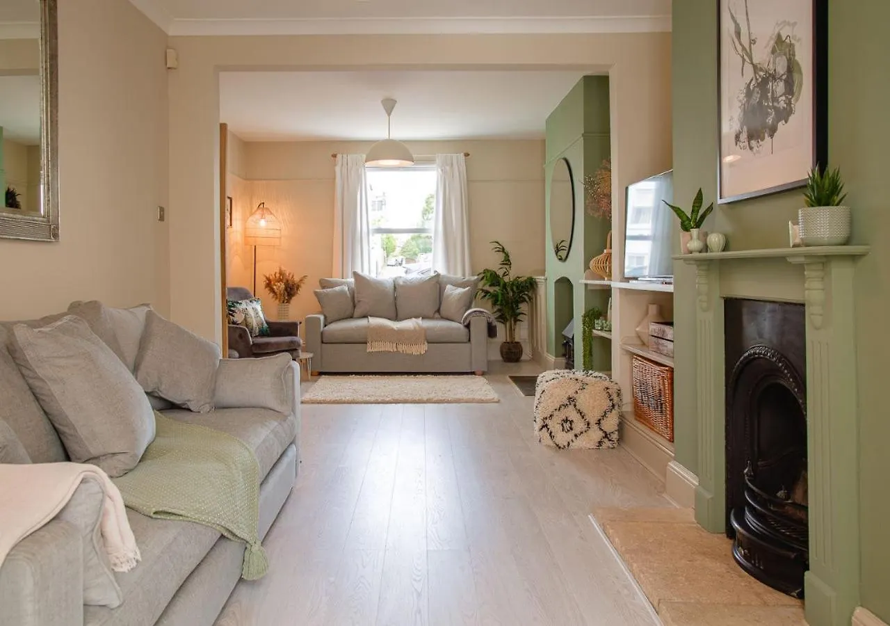 Willa Stunning Townhouse With Large Garden - Sleeps 8! Cheltenham