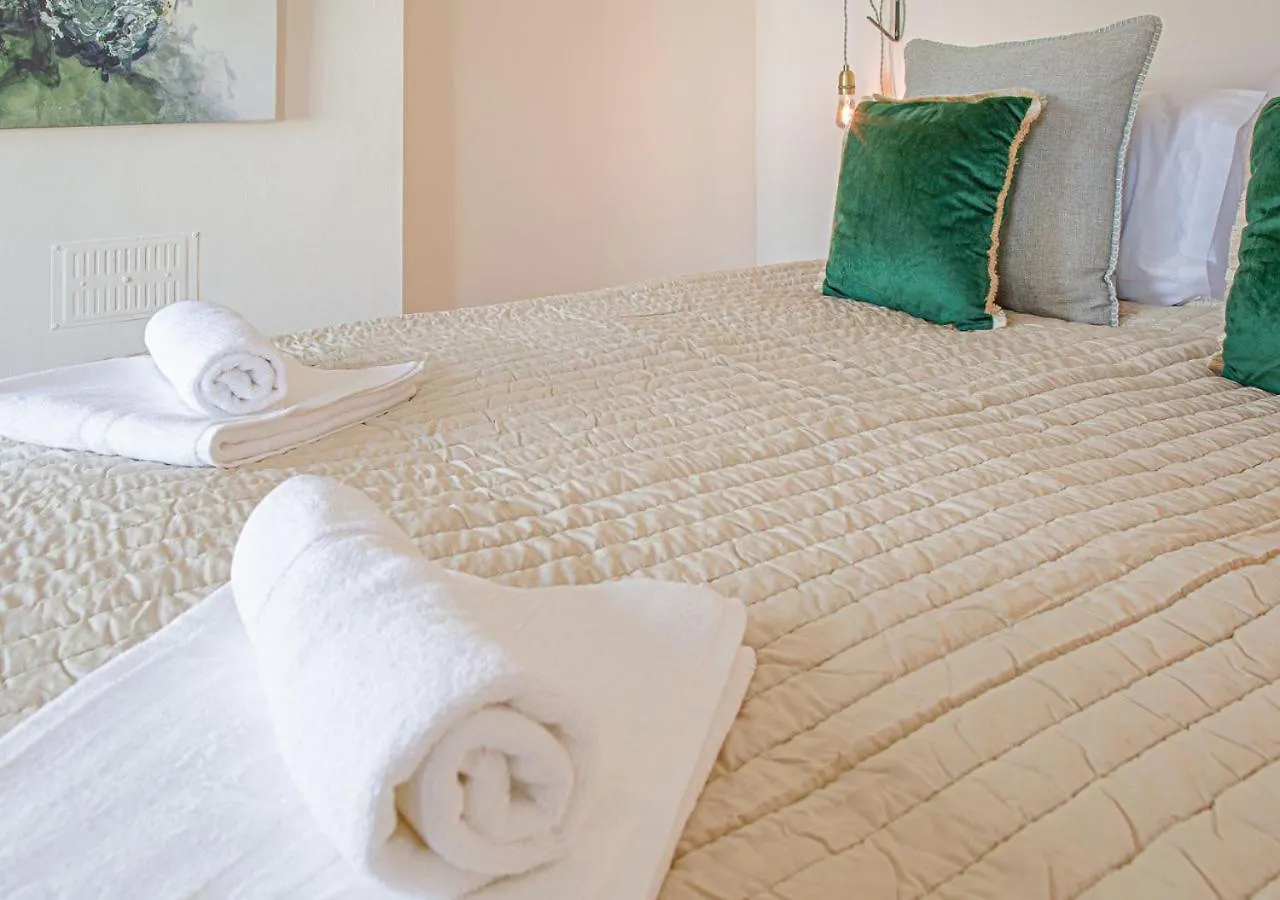Dom wakacyjny Willa Stunning Townhouse With Large Garden - Sleeps 8! Cheltenham